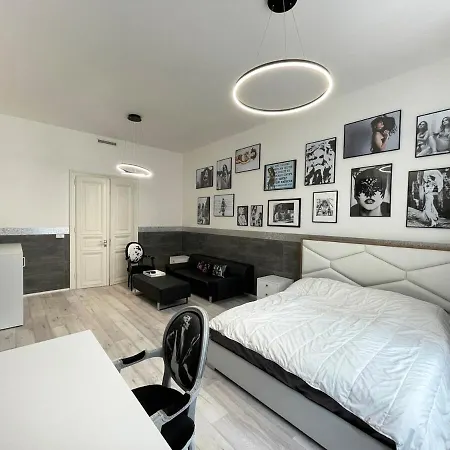 Vintage & Modern - Of Both Worlds In The Heart Of Apartment Prague
